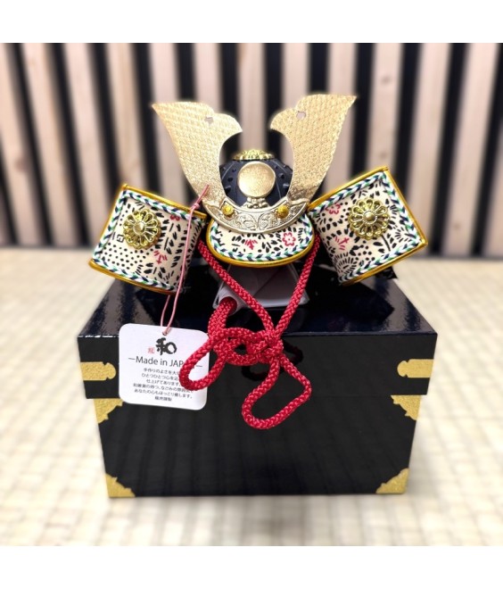 casque de samourai kabuto miniature artisanal -fabriqué à Kyoto