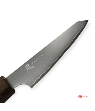 Détail de la lame MOVAX du couteau Kiritsuke Yaxell Hana