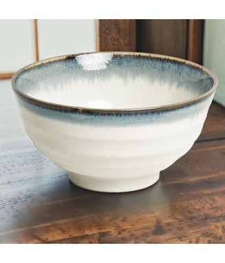 Bol Japonais Aurora – Émail Bleu Nuancé – 17 cm